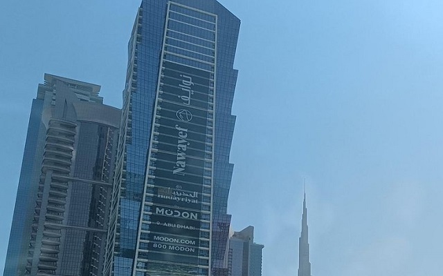 ADGM公司注册需要实地办公吗?灵活工位算不算合规地址?